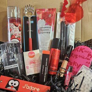 Red Radiance Beauty & Pamper Box